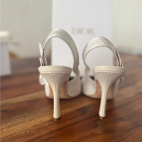 Dior Women's Elegant White Slingback Heels - Picture 3 of 14